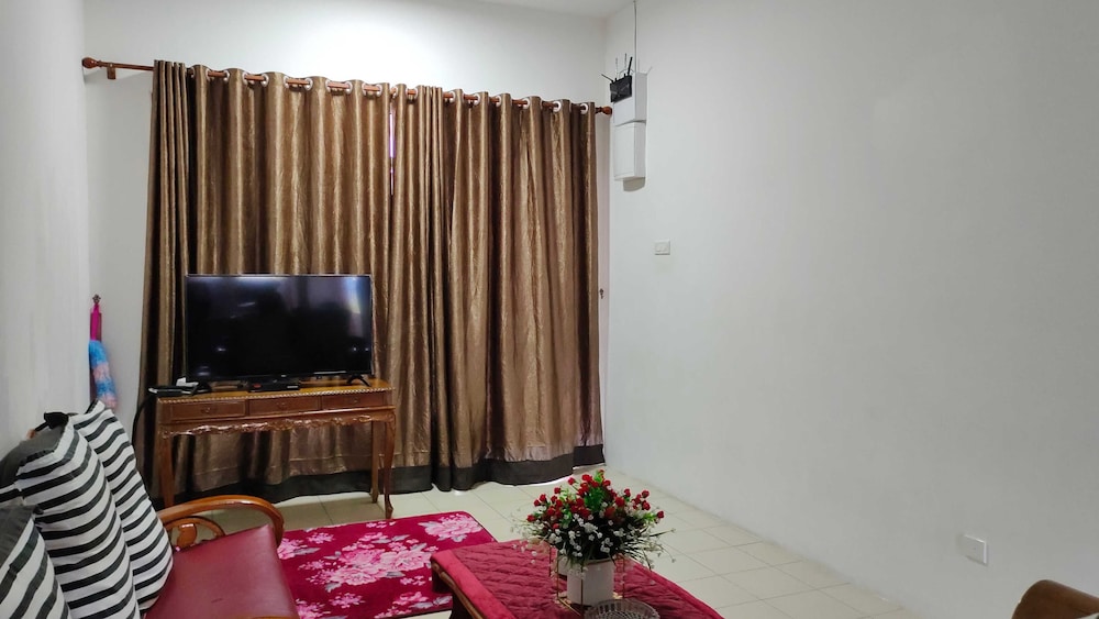 Room, 2 Bedrooms photo 2