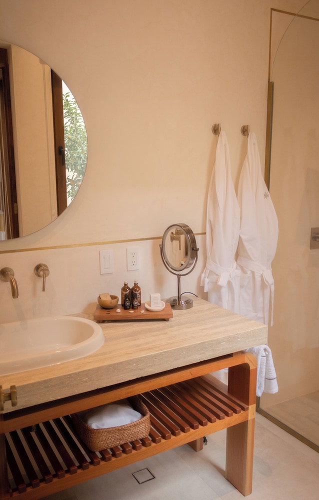 Junior Suite - Photo 31