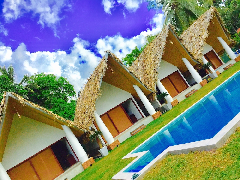 Deluxe Cabana with Pool View - Free Airport Pickup & Drop photo 1