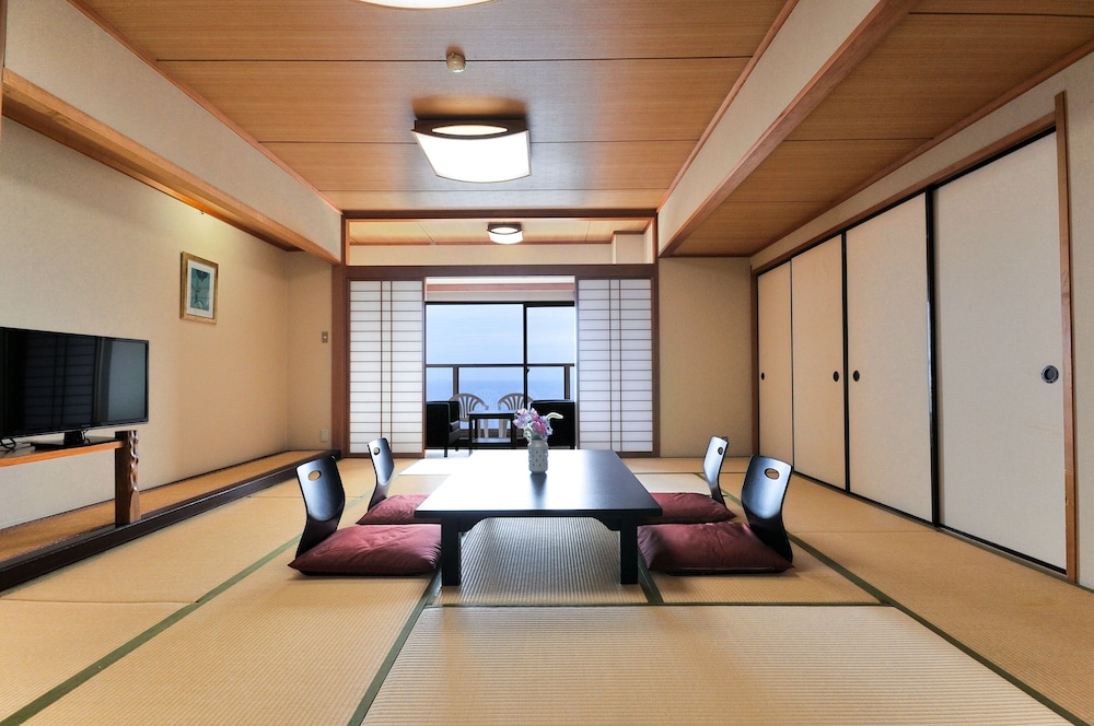 Standard Japanese Style Room, 10 Tatami-mats, Ocean View photo 1