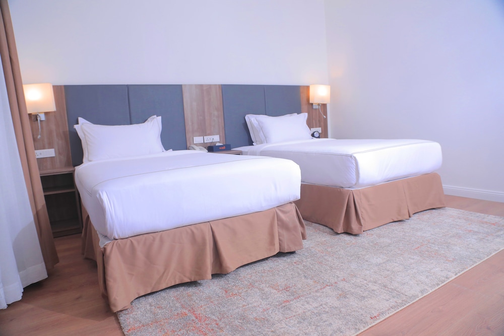 Deluxe Twin Room photo 3