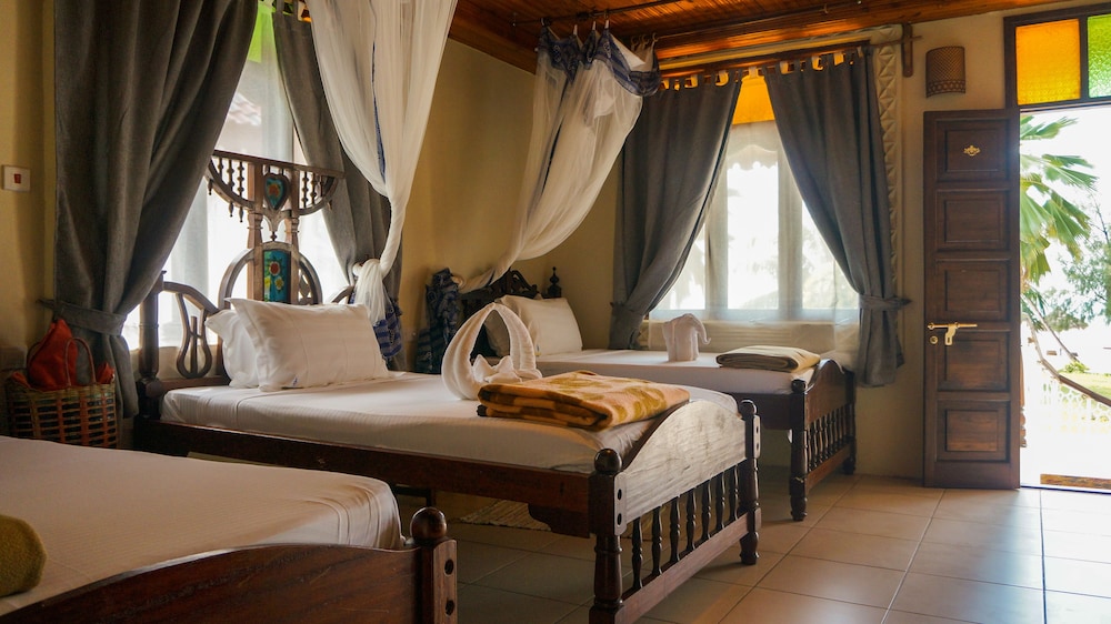 Deluxe Triple Room, Multiple Beds, Terrace, Sea View photo 1