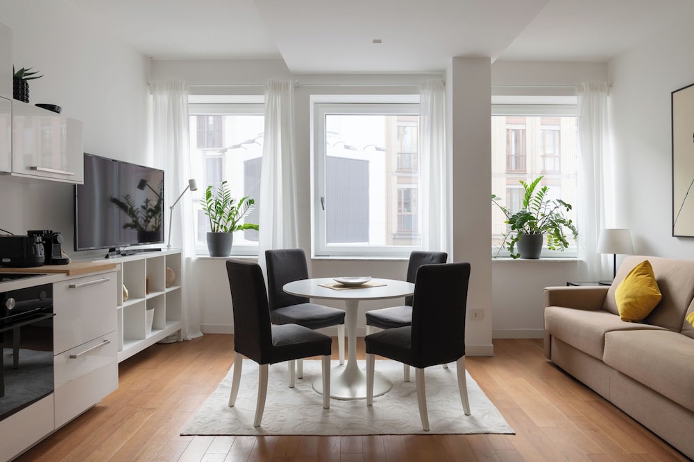 Superior Apartment, 1 Queen Bed with Sofa bed (Via Torino 68)