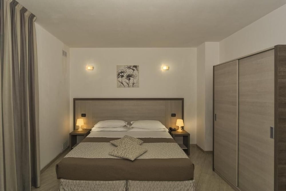 Basic Double or Twin Room