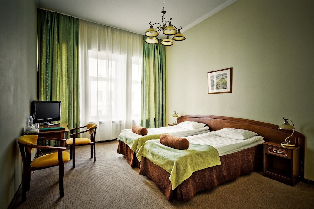 Standard Double or Twin Room photo 3