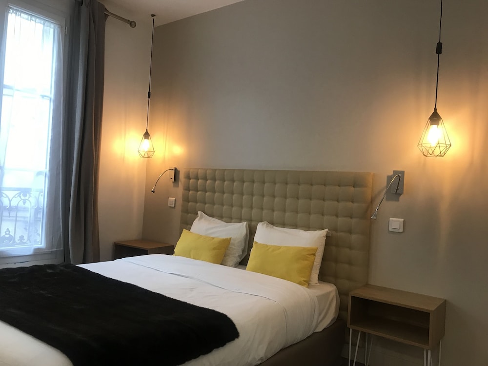 Premium Room, 1 Double Bed with Sofa bed photo 2