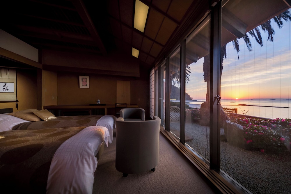 Family Suite, Non Smoking, Ocean View (Kochuan Suite) photo 2