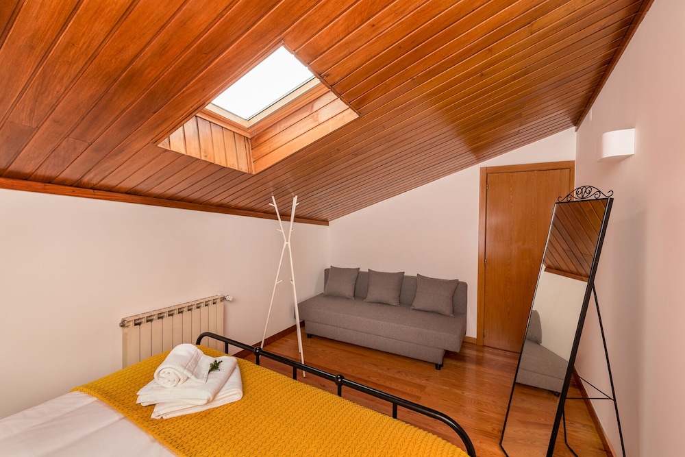 Comfort Double Room, Shared Bathroom (02) photo 2