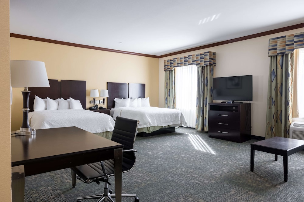 Studio Suite, 2 Queen Beds, Non Smoking - Photo 2