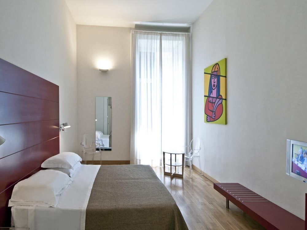 Standard Double Room - Photo 2