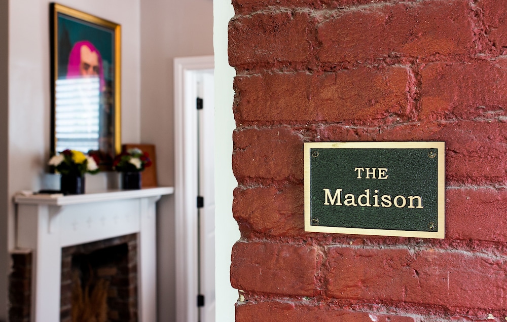 Standard Double Room, Ensuite (06. The Madison)