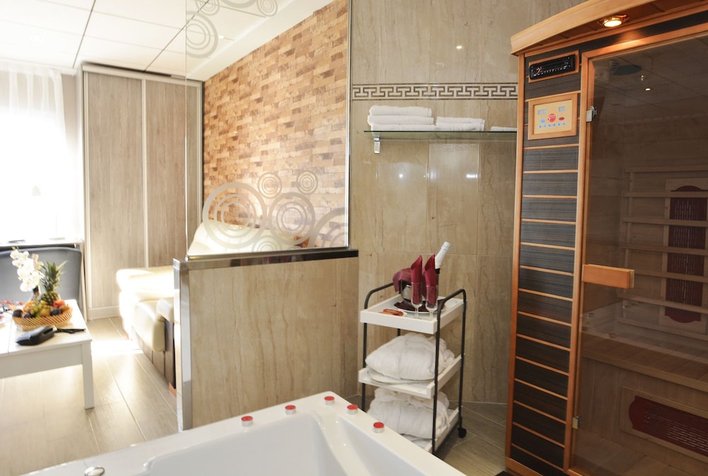 Junior Suite - Photo 6
