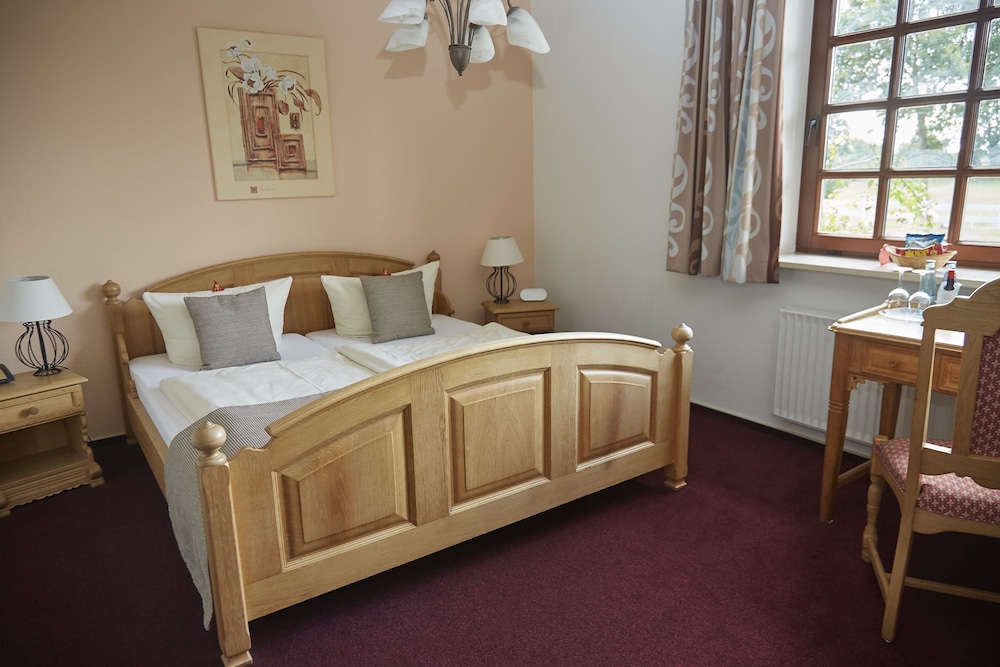 Standard Double Room - Photo 3
