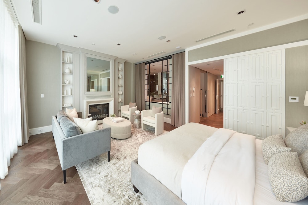 Luxury Penthouse, 2 Bedrooms, Kitchen, Partial Sea View (Halo)