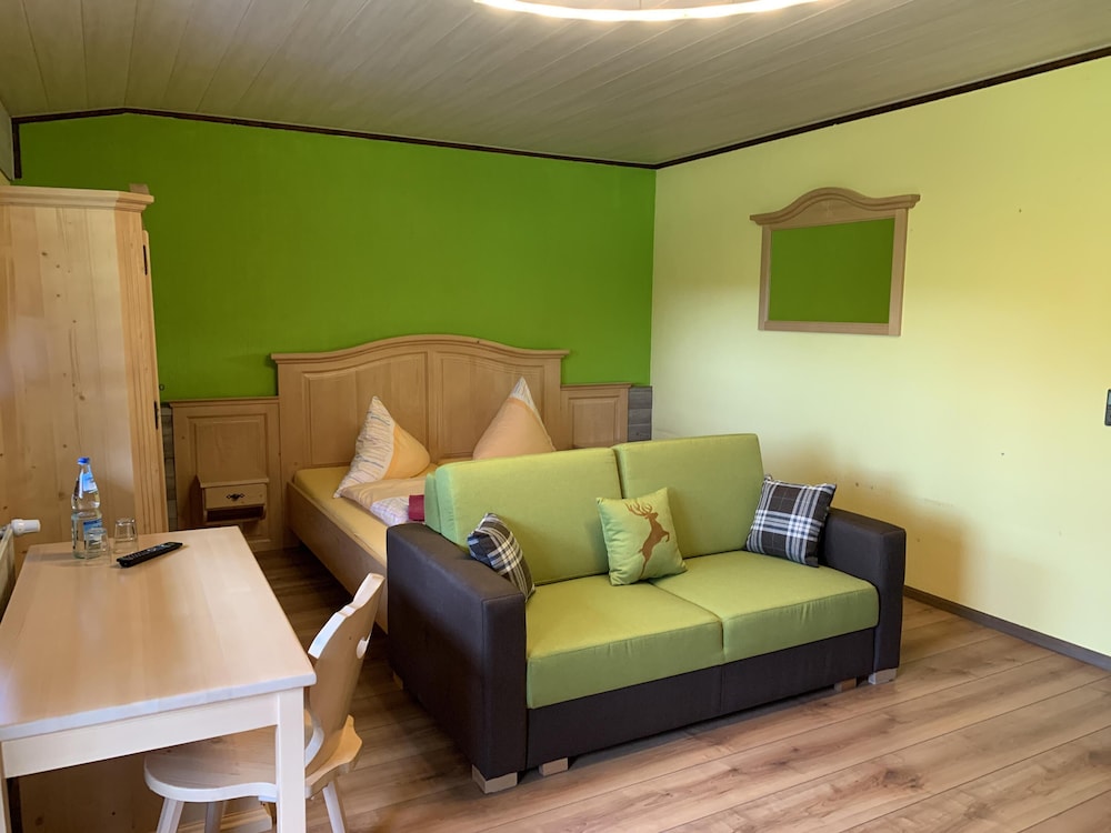 Deluxe Double Room, Private Bathroom - Photo 10