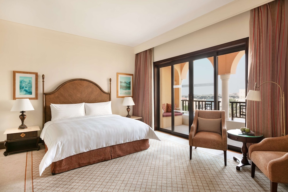 Horizon Club, Premier Room, 1 King Bed photo 3