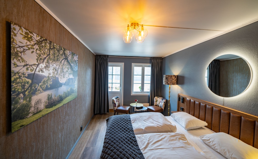 Deluxe Twin Room (Deluxe Twin Room - Balcony or Garden) photo 2
