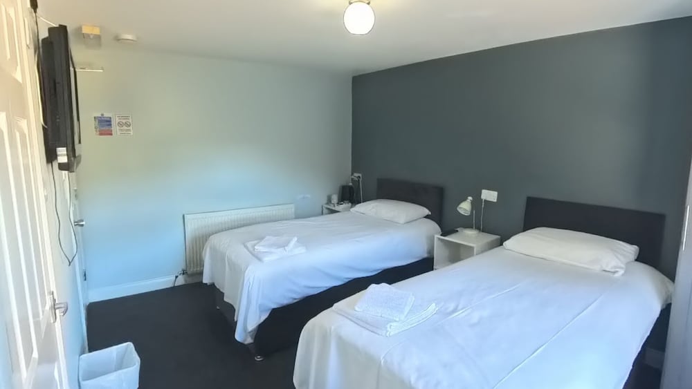 Basic Twin Room