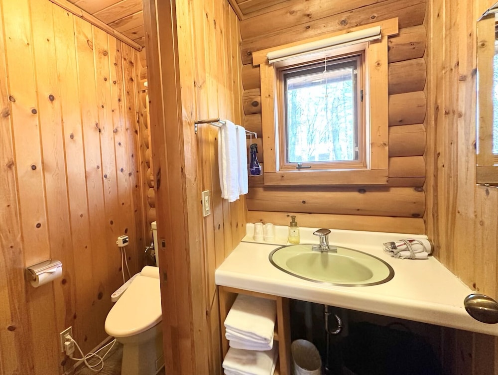 Private Cottage - Log Cabin - Photo 35