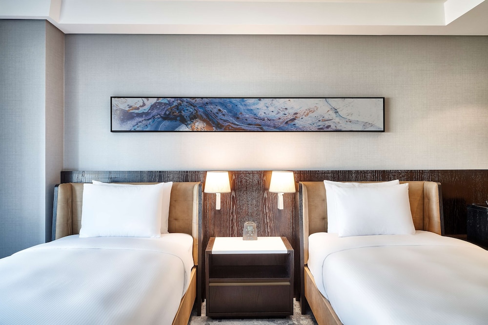 Premium Room, 2 Twin Beds, Accessible (Walk-in Shower) - Photo 4