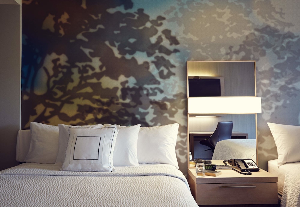 Room, 2 Queen Beds (Hearing Accessible) photo 1