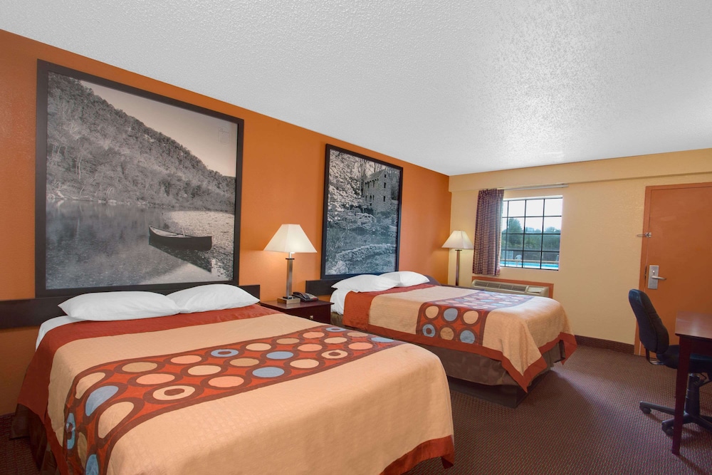 Room, Accessible photo 2