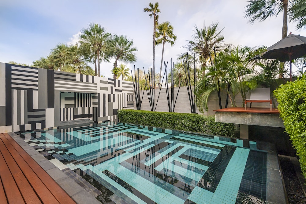 Bensley Residence