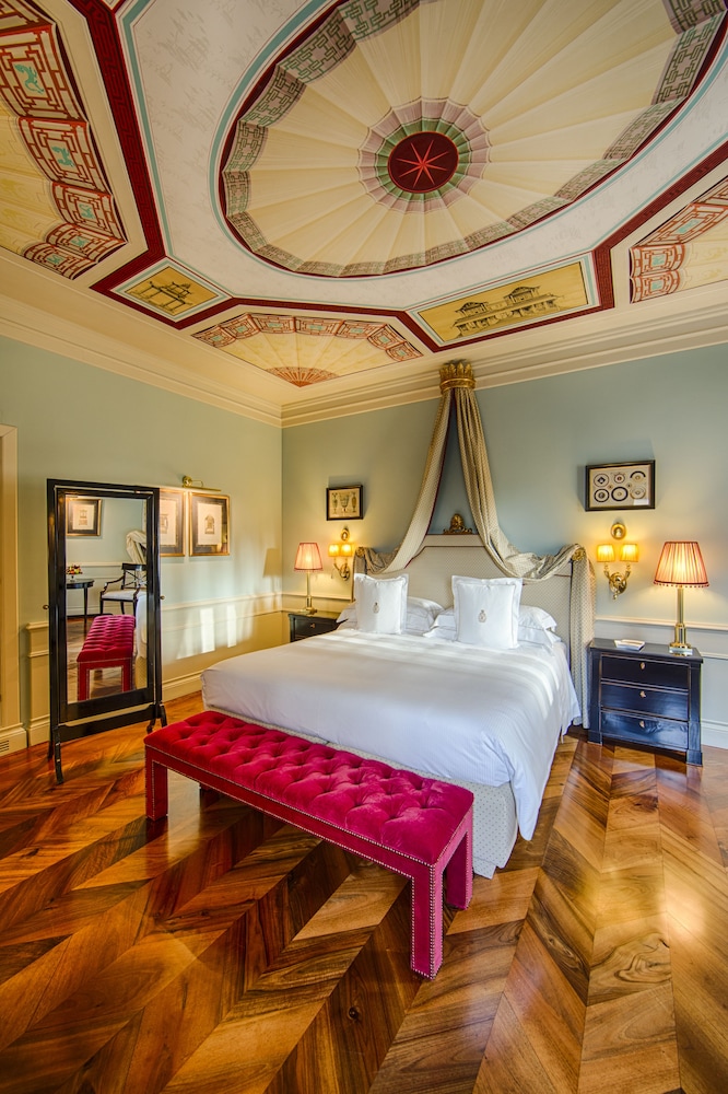 Deluxe Room - Photo 2