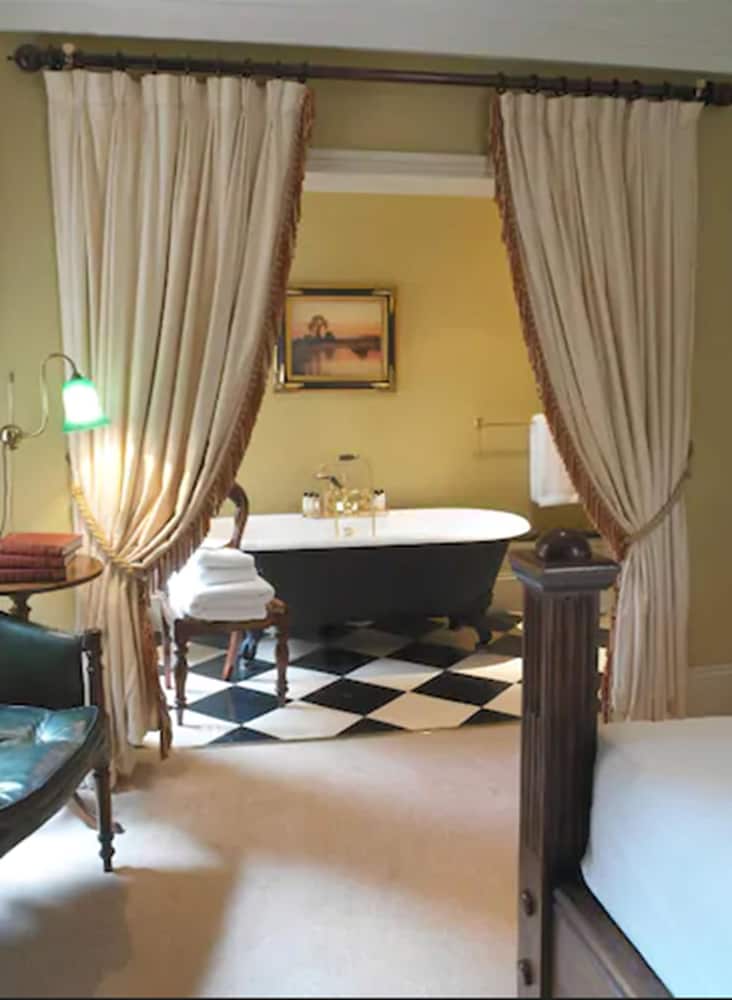 Club Single Room, 1 Large Twin Bed photo 2