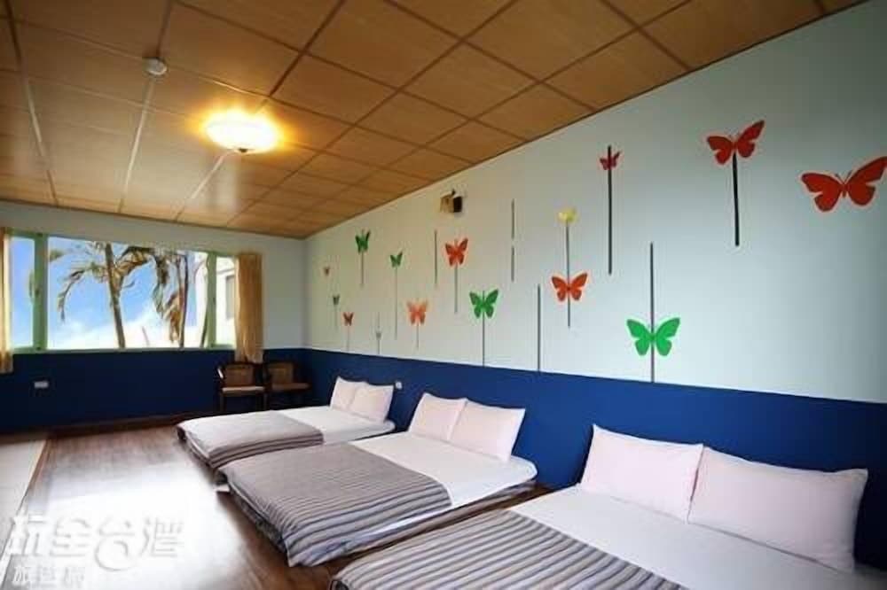 Traditional Room (6-Person) photo 1