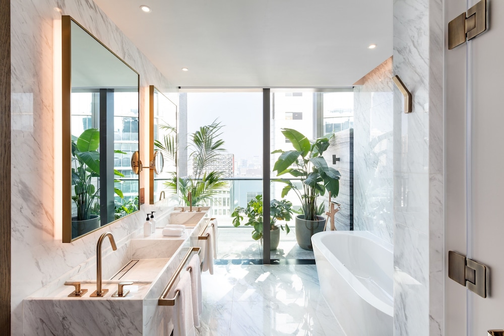The Hari Suite with Terrace