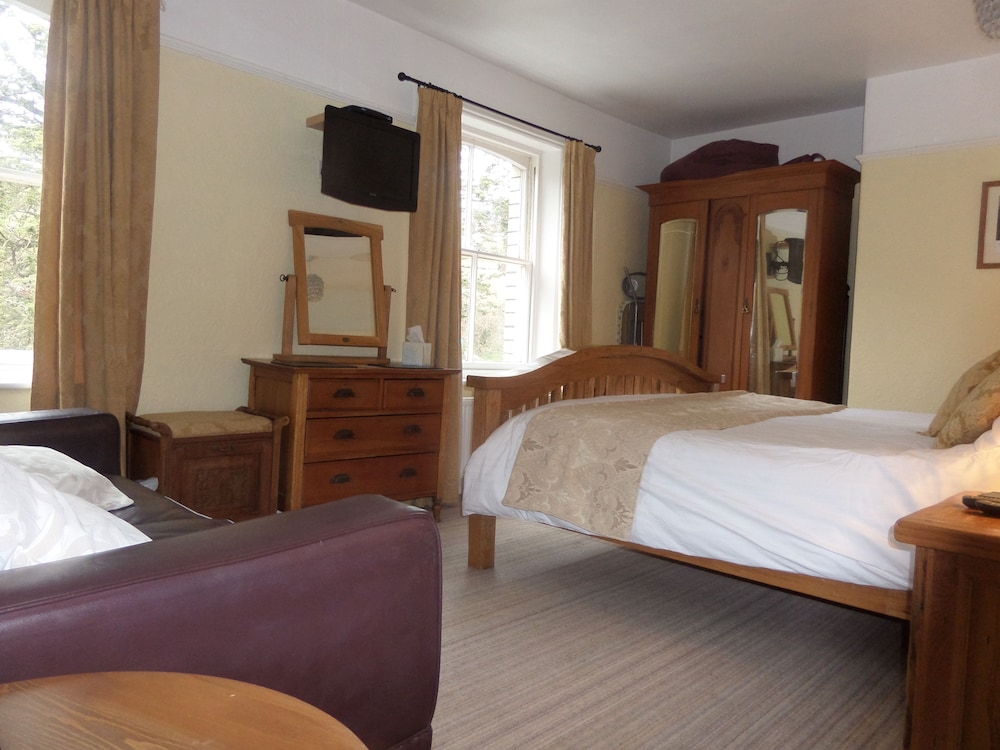 Standard House, 4 Bedrooms (5 Bathrooms) photo 2