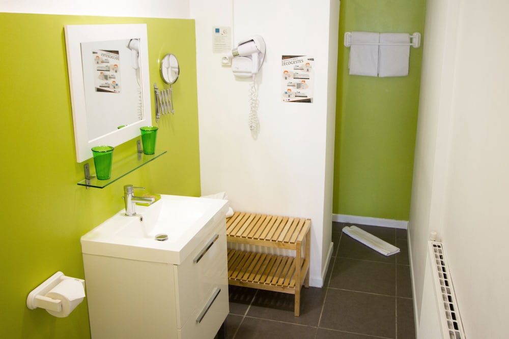 Comfort Room photo 2