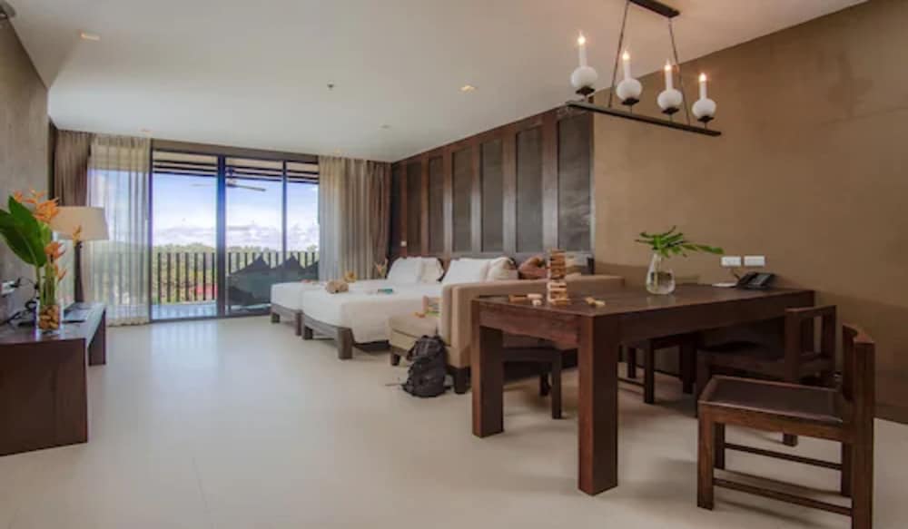 Ocean View Family Suite - Photo 5