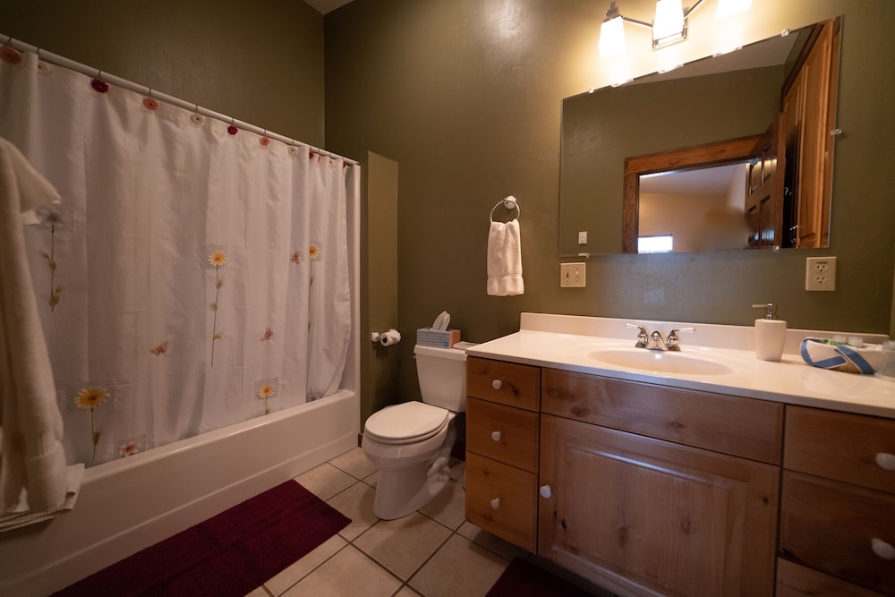 Noble Suite photo 3