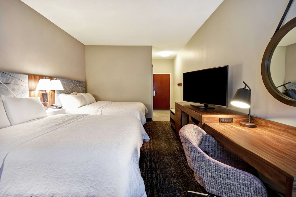 Room, 2 Double Beds, Non Smoking - Photo 1