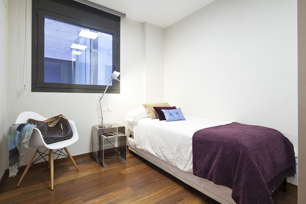 Comfort Duplex, 3 Bedrooms, Terrace, Ground Floor photo 2