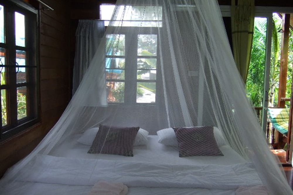Bungalow photo 1