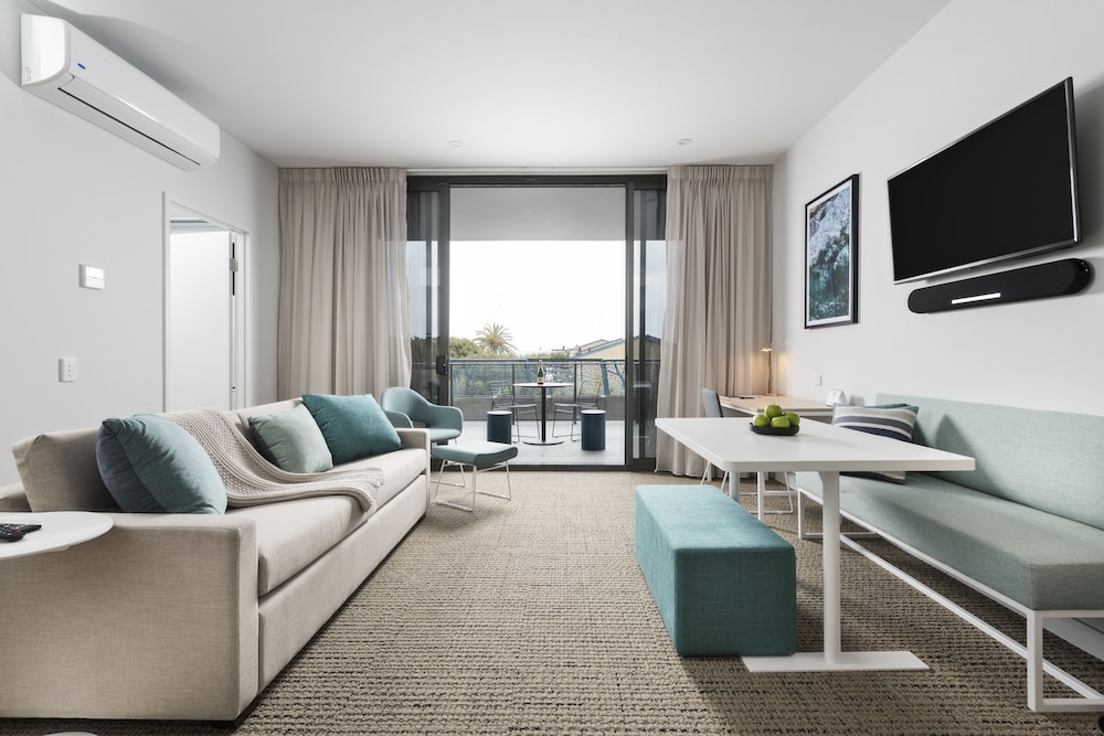 Deluxe Apartment (1 King Bed or 2 Single Beds)