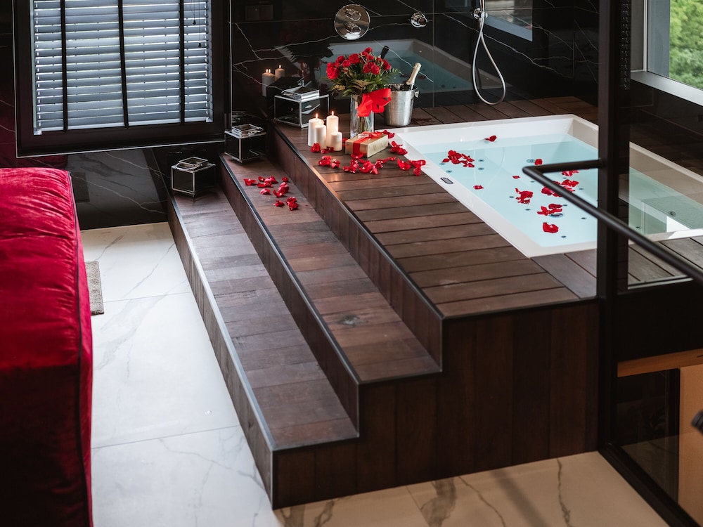 Penthouse Art Suite photo 3