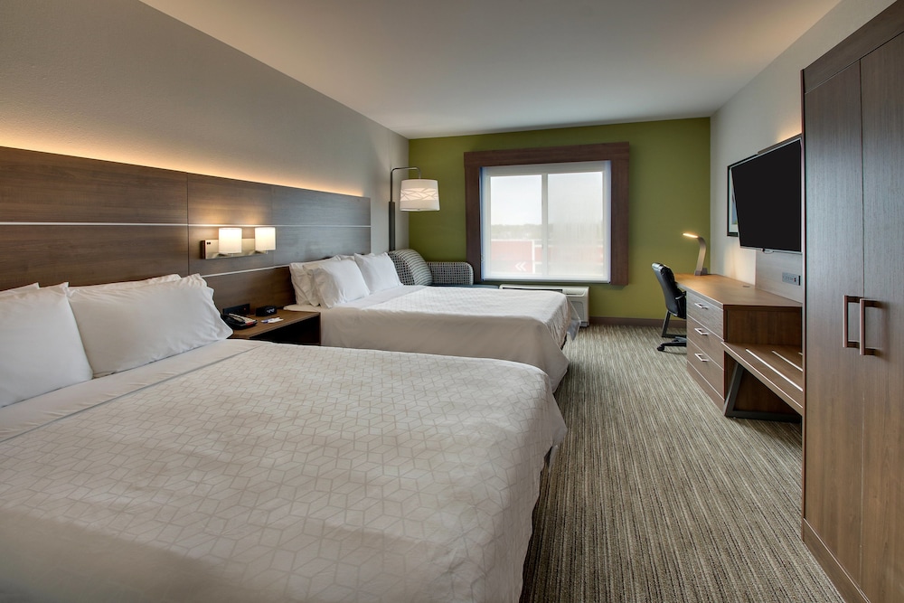 Standard Room, 2 Queen Beds, Accessible - Photo 5
