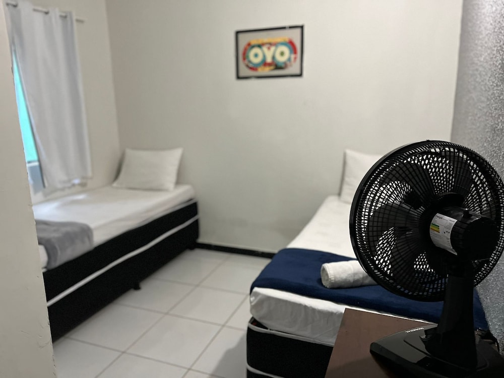 Basic Twin Room, 2 Twin Beds, Private Bathroom