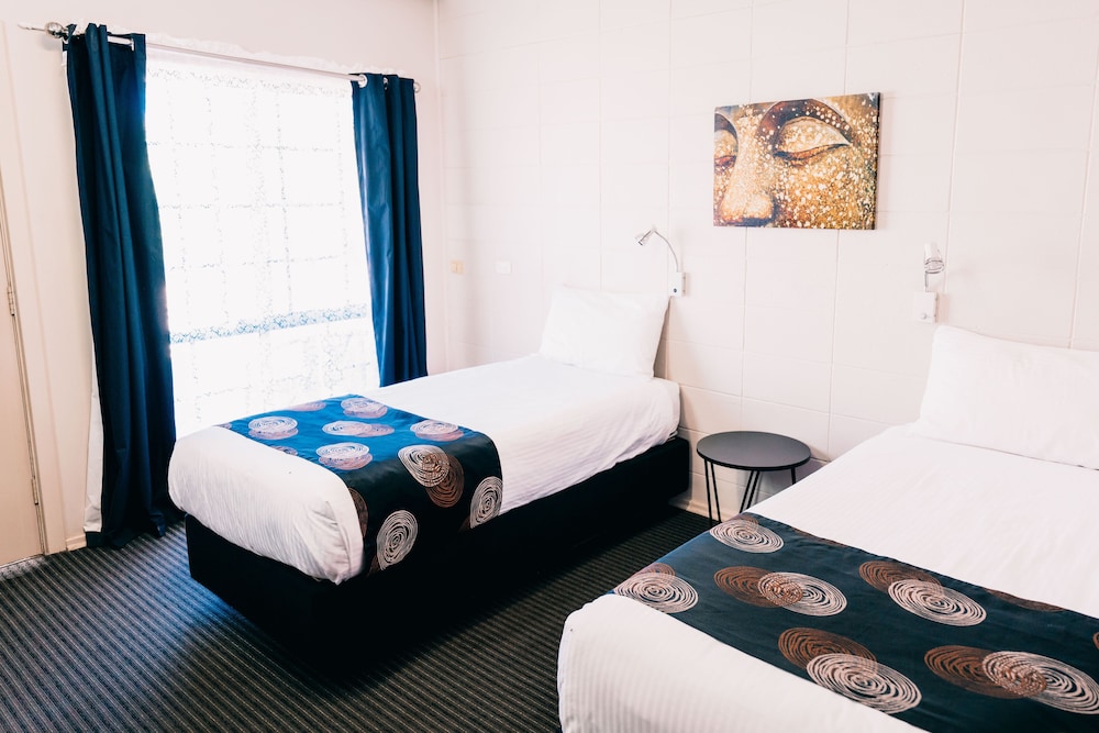 Deluxe Twin Room - Photo 2