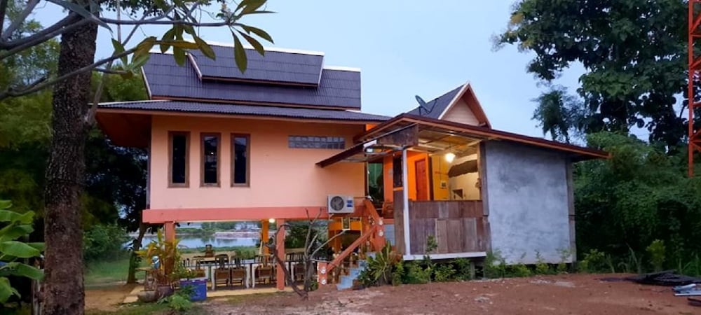 Basic House, Multiple Beds, Garden View photo 3