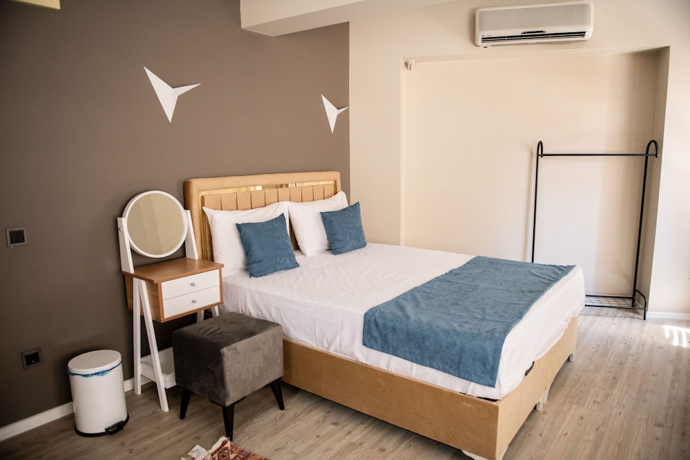 Family Studio Suite, 1 Bedroom, Annex Building photo 1