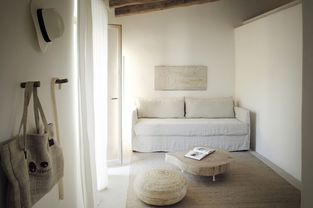 Junior Suite (Adults Only)