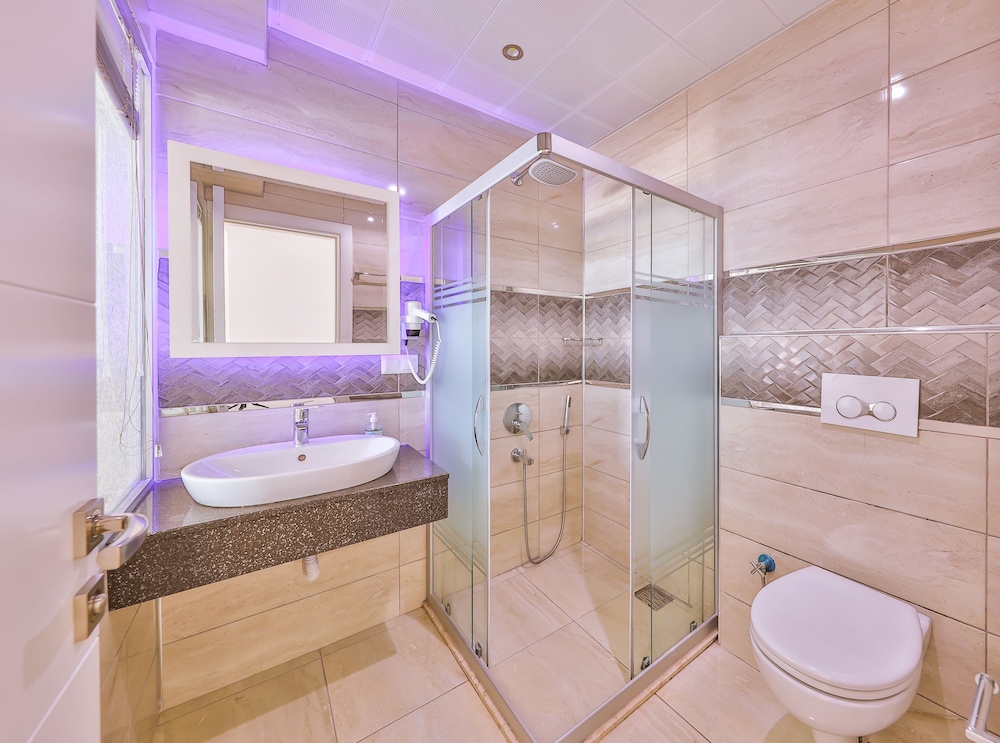 Comfort Triple Room, Balcony, Sea View photo 3
