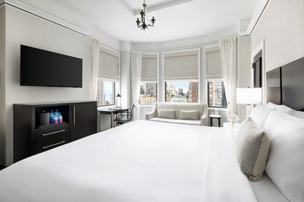 Superior Room, Multiple Beds (King)