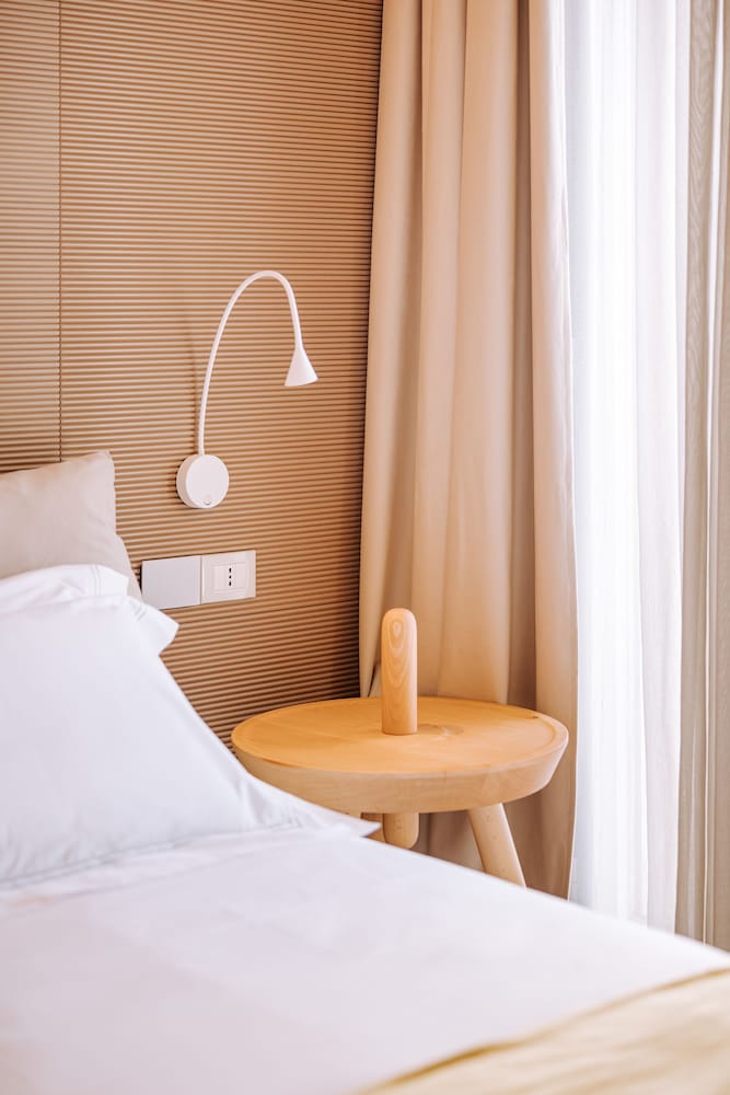 Deluxe Room - Photo 2