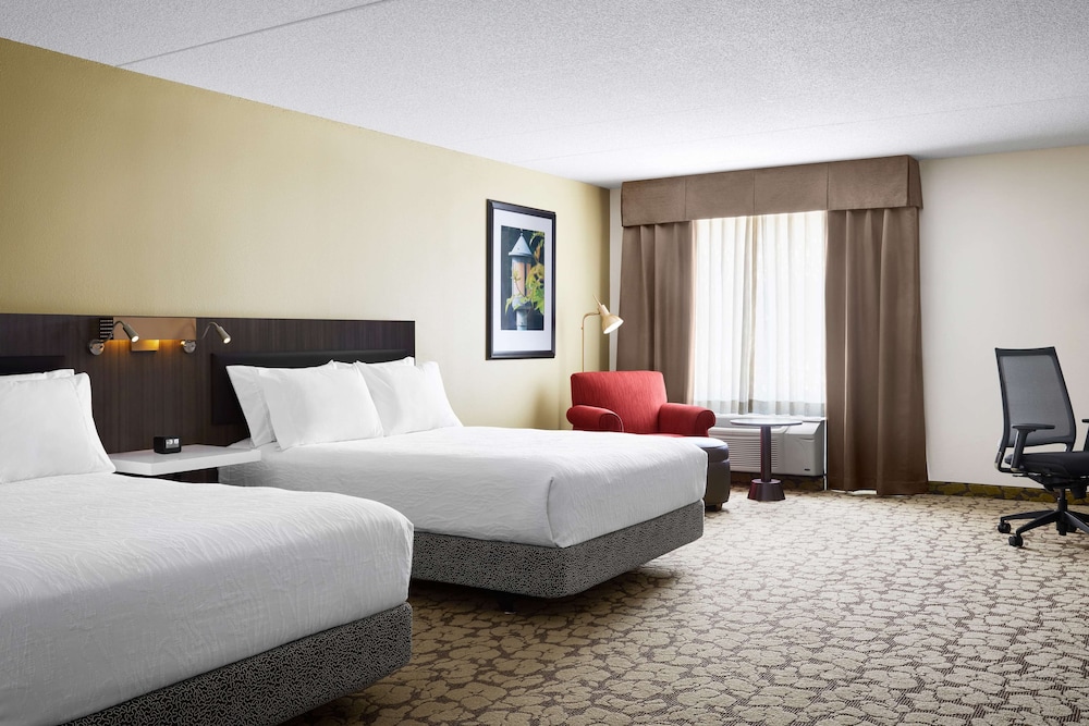 Room, 2 Queen Beds, Accessible, Bathtub (Hearing & Mobility) - Photo 1